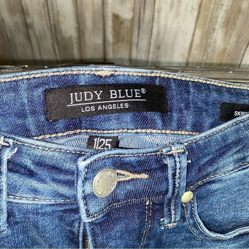 Judy Blue Skinny Fit Jeans - Picture 6 of 7